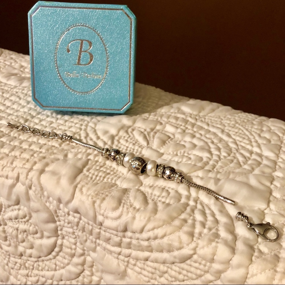 NIB Bella Perlina Charm Bracelet - Picture 4 of 6